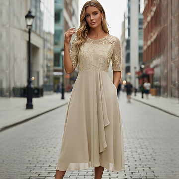 Victoria - Elegancka sukienka koronkowa z wycięciami