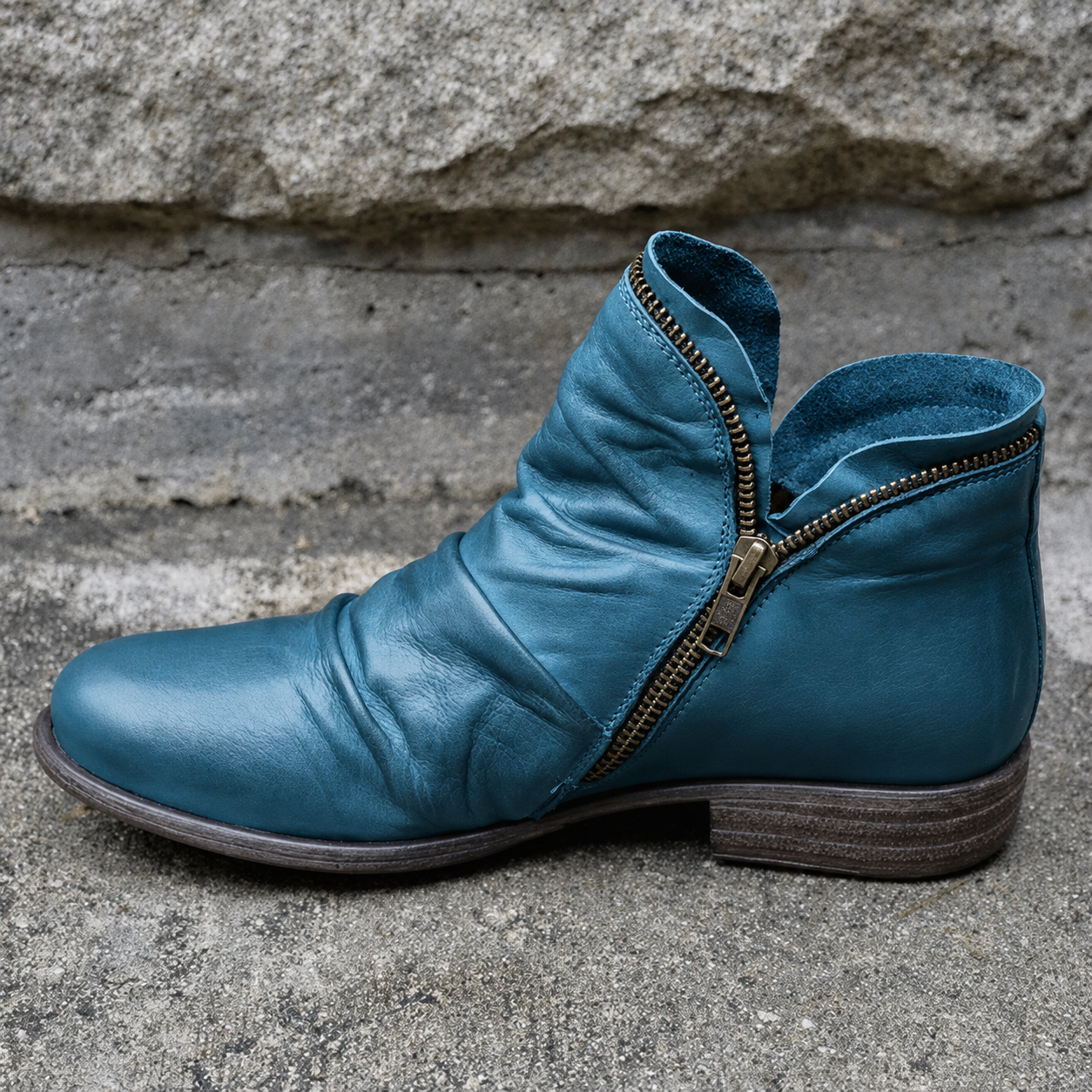 Julie - Stylowe Buty z Zamkiem