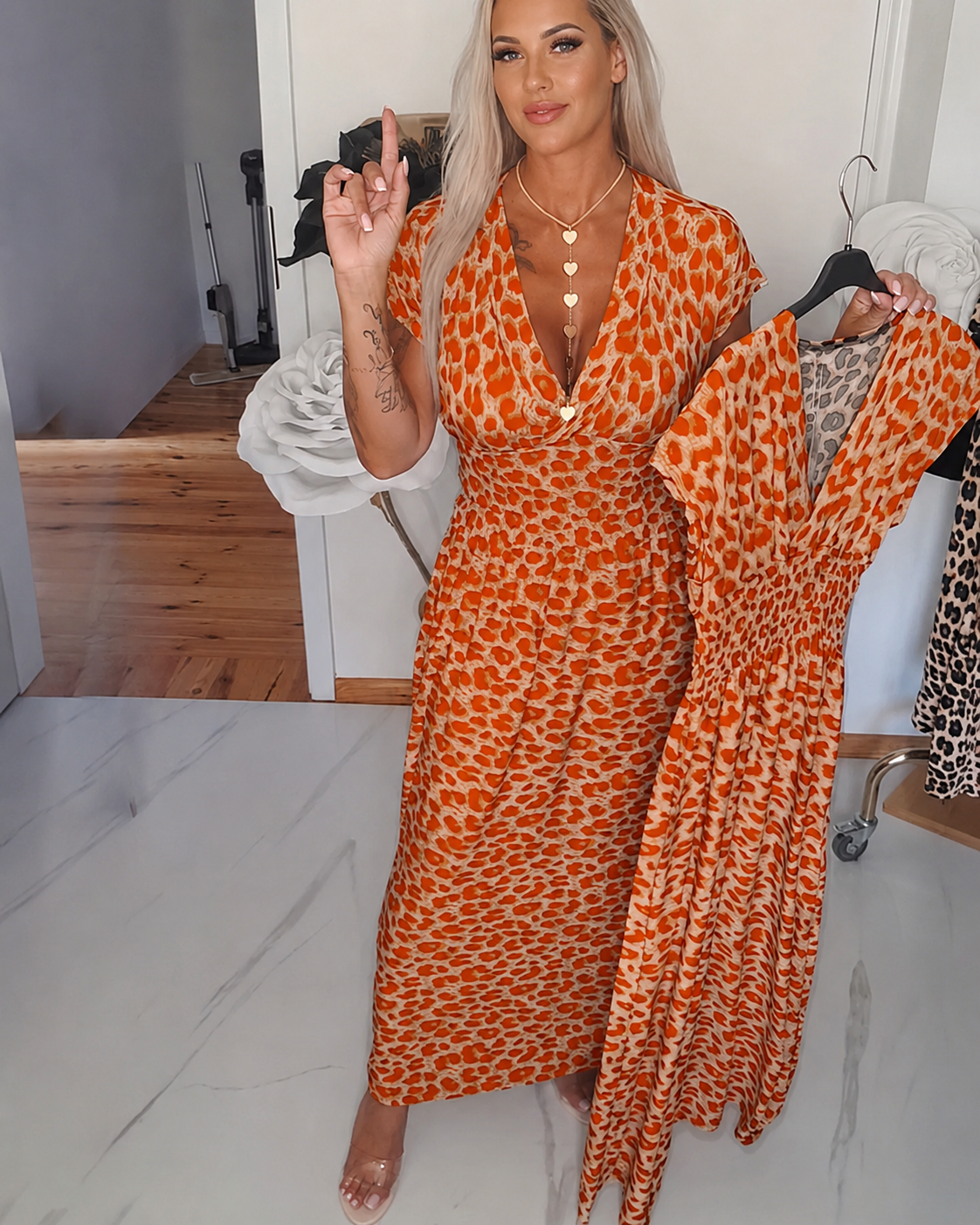 Dyshelle - Stylowa sukienka boho z dekoltem w serek