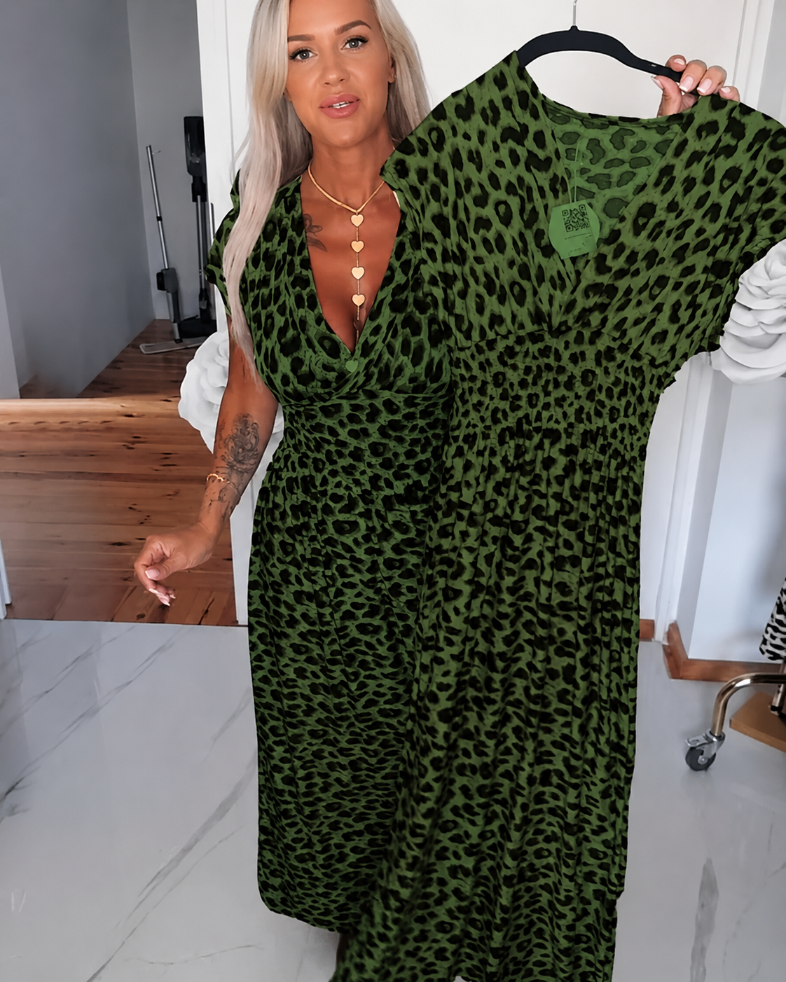 Dyshelle - Stylowa sukienka boho z dekoltem w serek