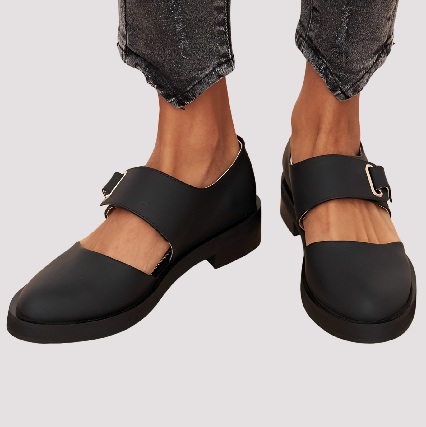 Addie - Stylowe buty z klamrą dla kobiet