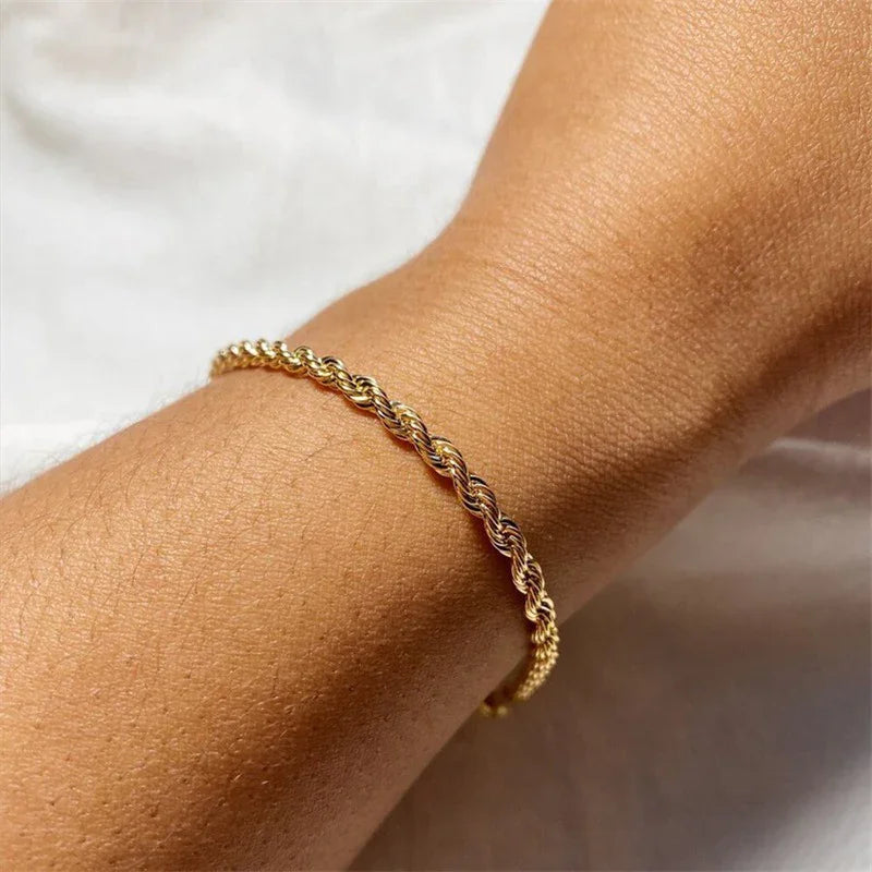 Gigi – Pulsera z łańcuchów złotych sznurków elegancka