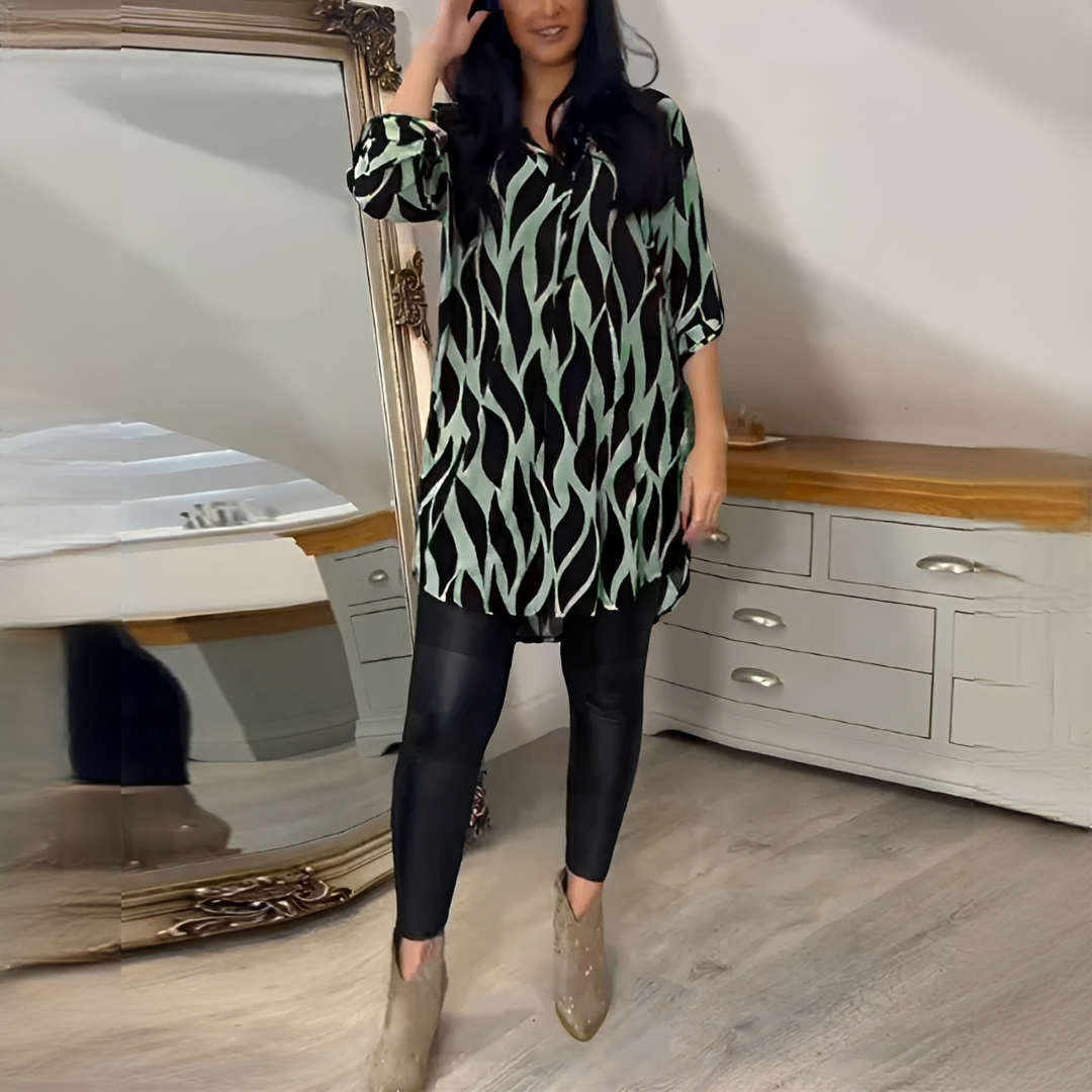 Desiree - Modna bluzka z dekoltem w serek