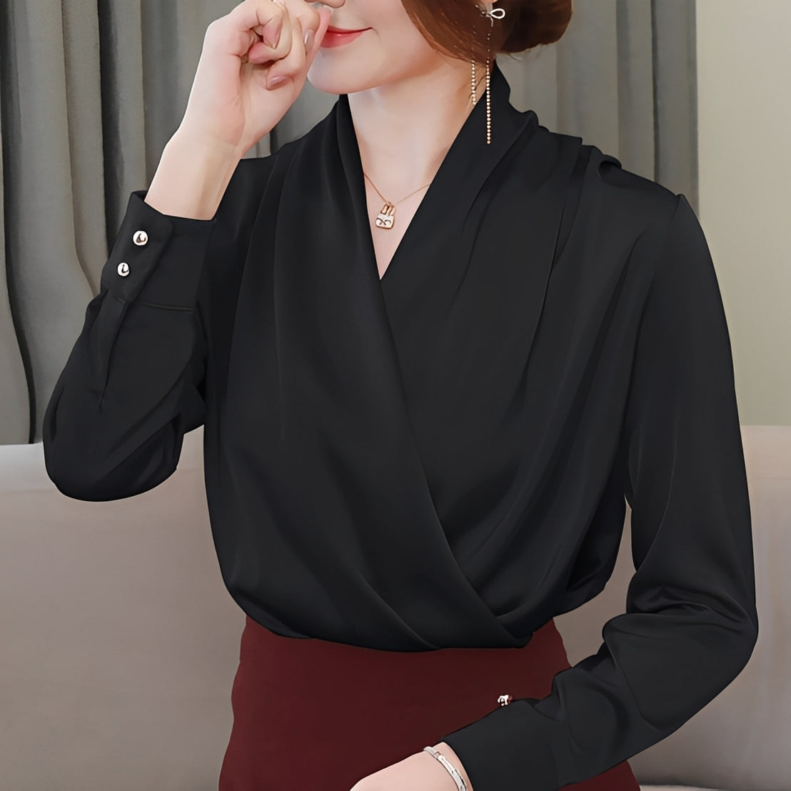 Isabel - Elegancki top z dekoltem w serek