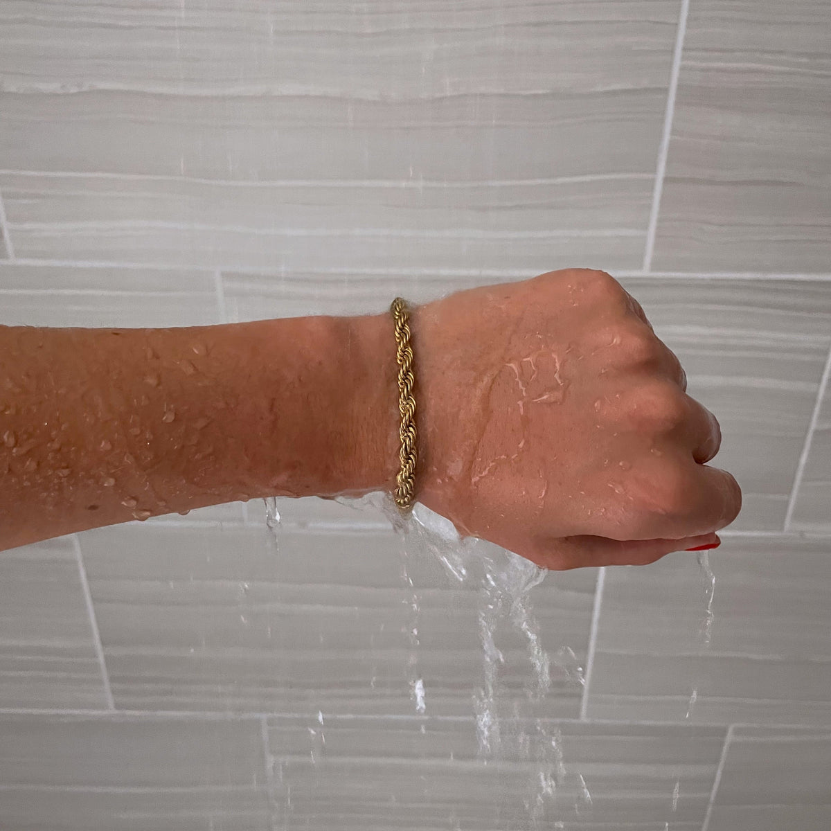 Mila – Pulsera trenzowana
