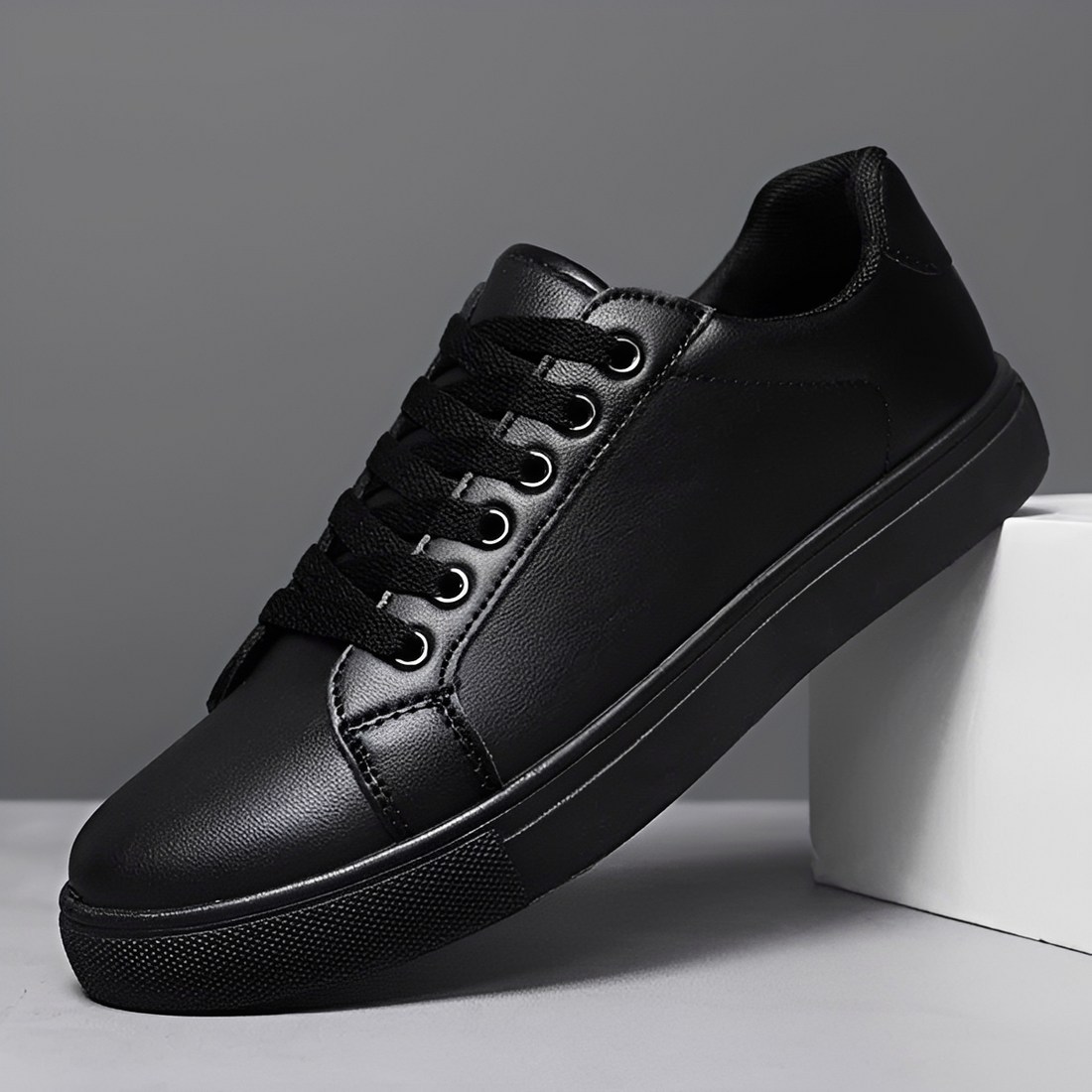 Nicholas - Stylowe sznurowane sneakersy