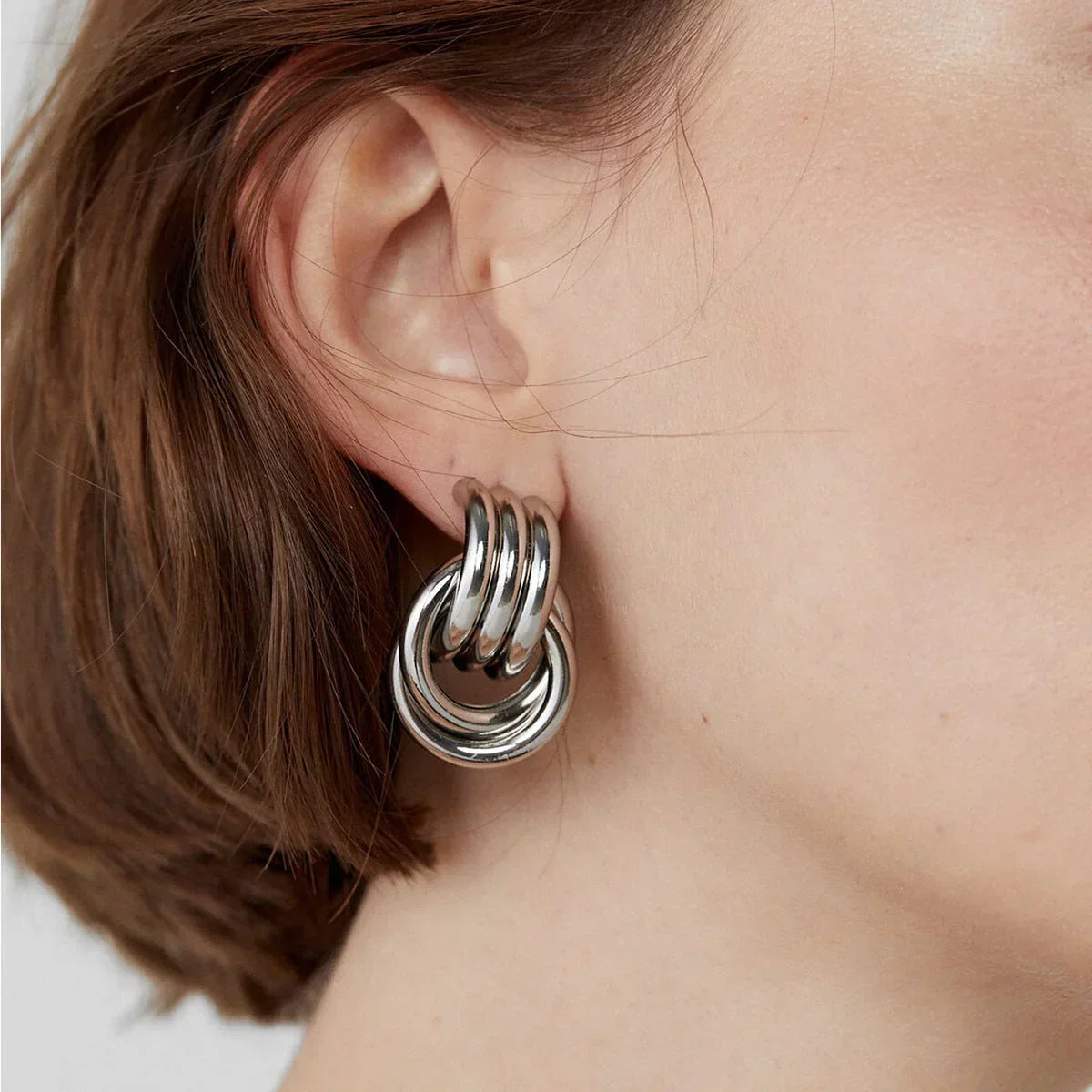 Nyra – Kolczyki geometrycznie skręcone