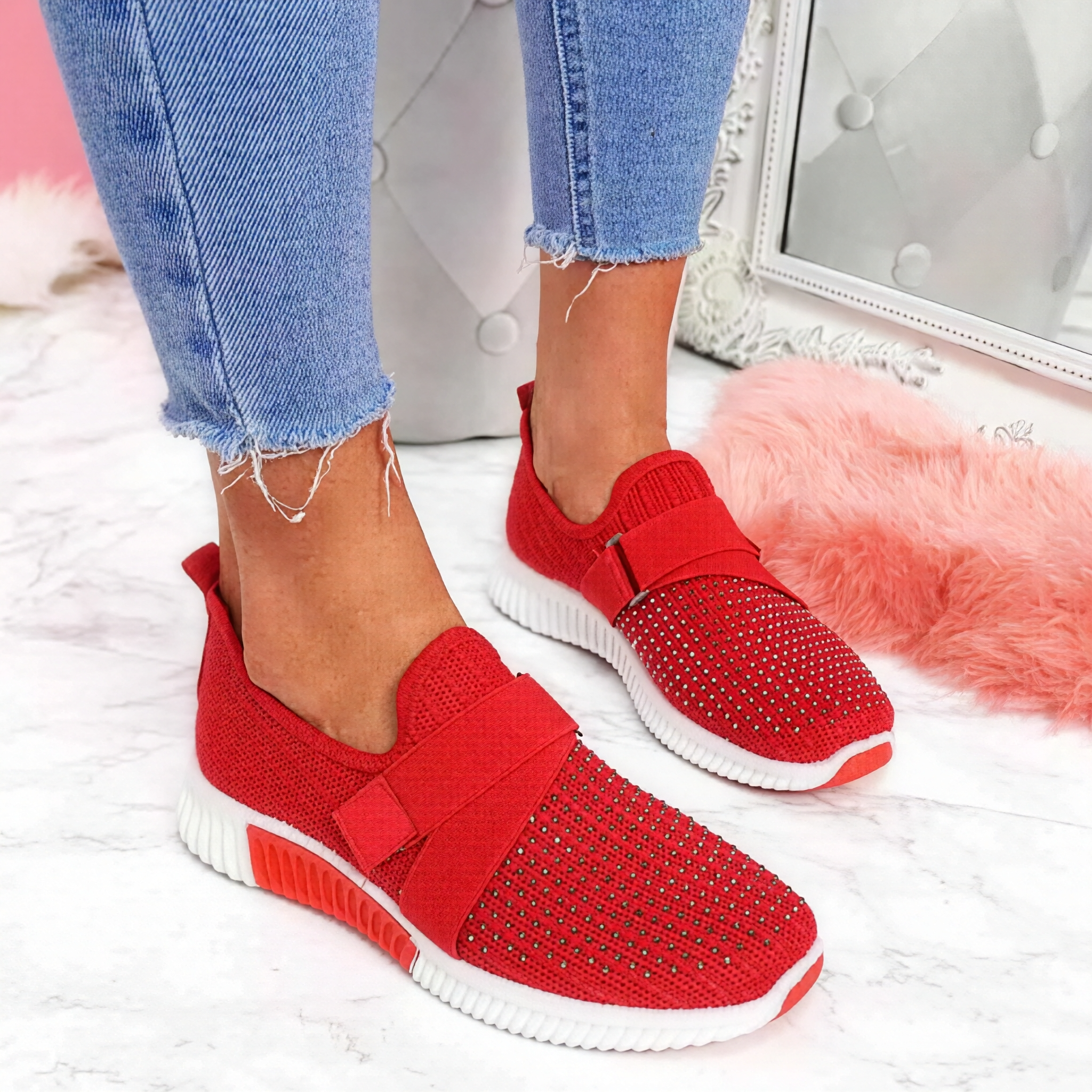 Kinsley - Łatwe do założenia sneakersy z kryształowymi wzorami