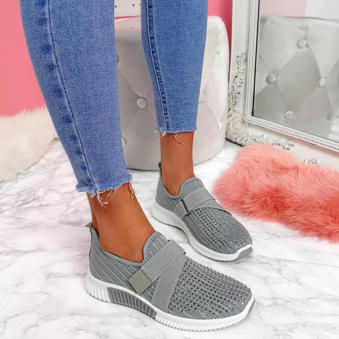 Kinsley - Łatwe do założenia sneakersy z kryształowymi wzorami
