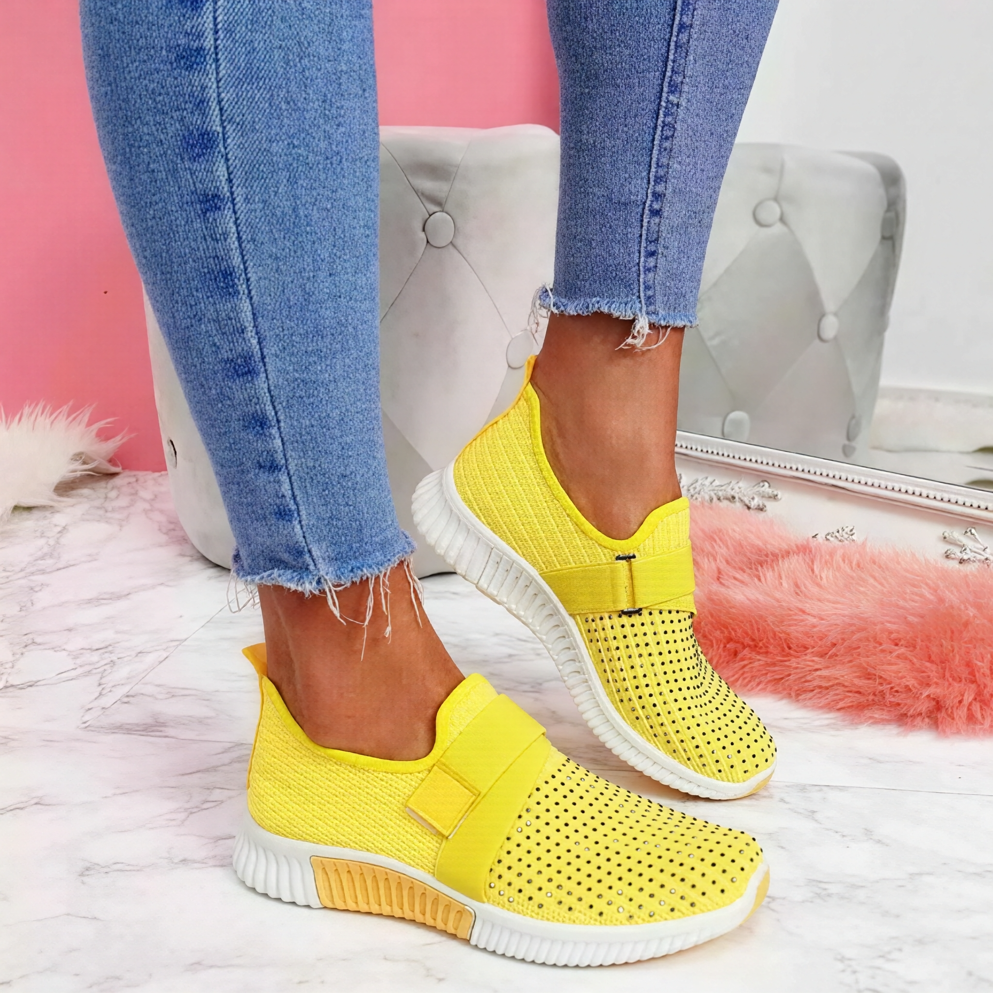 Kinsley - Łatwe do założenia sneakersy z kryształowymi wzorami