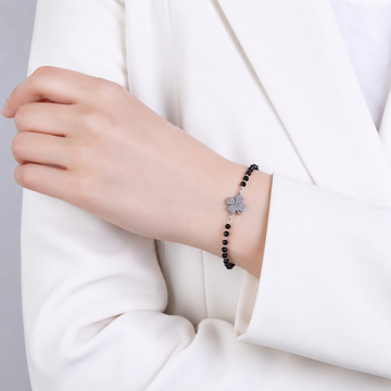 Faelya – Pulsera amuleto czterolistnego koniczyny