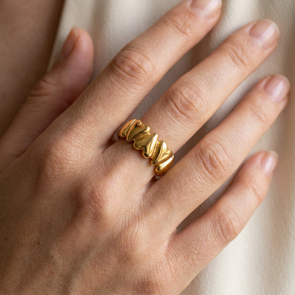 Elena - Pierscionek Serce Niepewne w Złocie