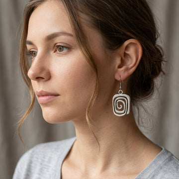 Eva – Kolczyki Spiralne Retro w Srebrze