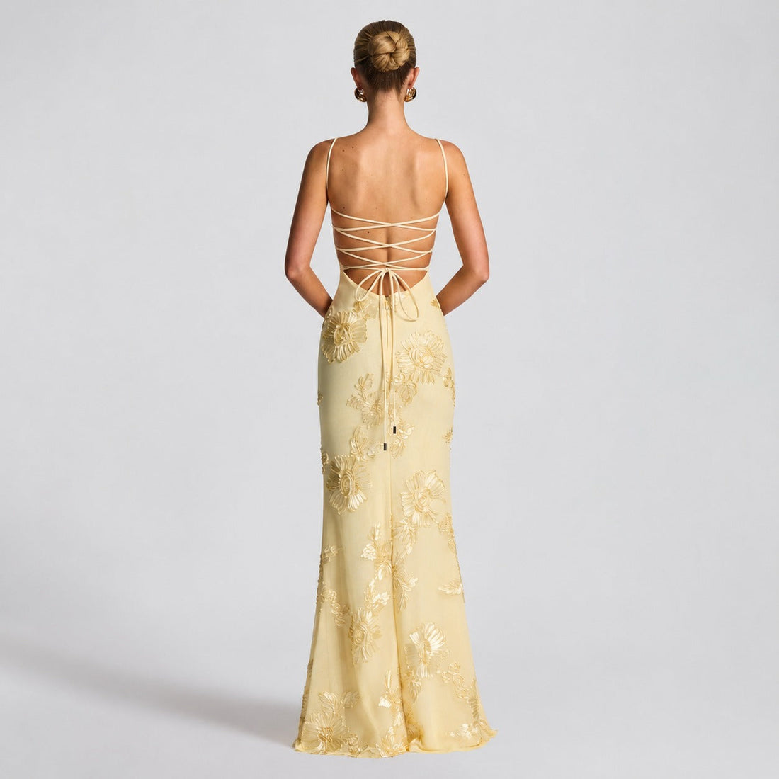 Norma - Elegancka sukienka maxi w kwiaty