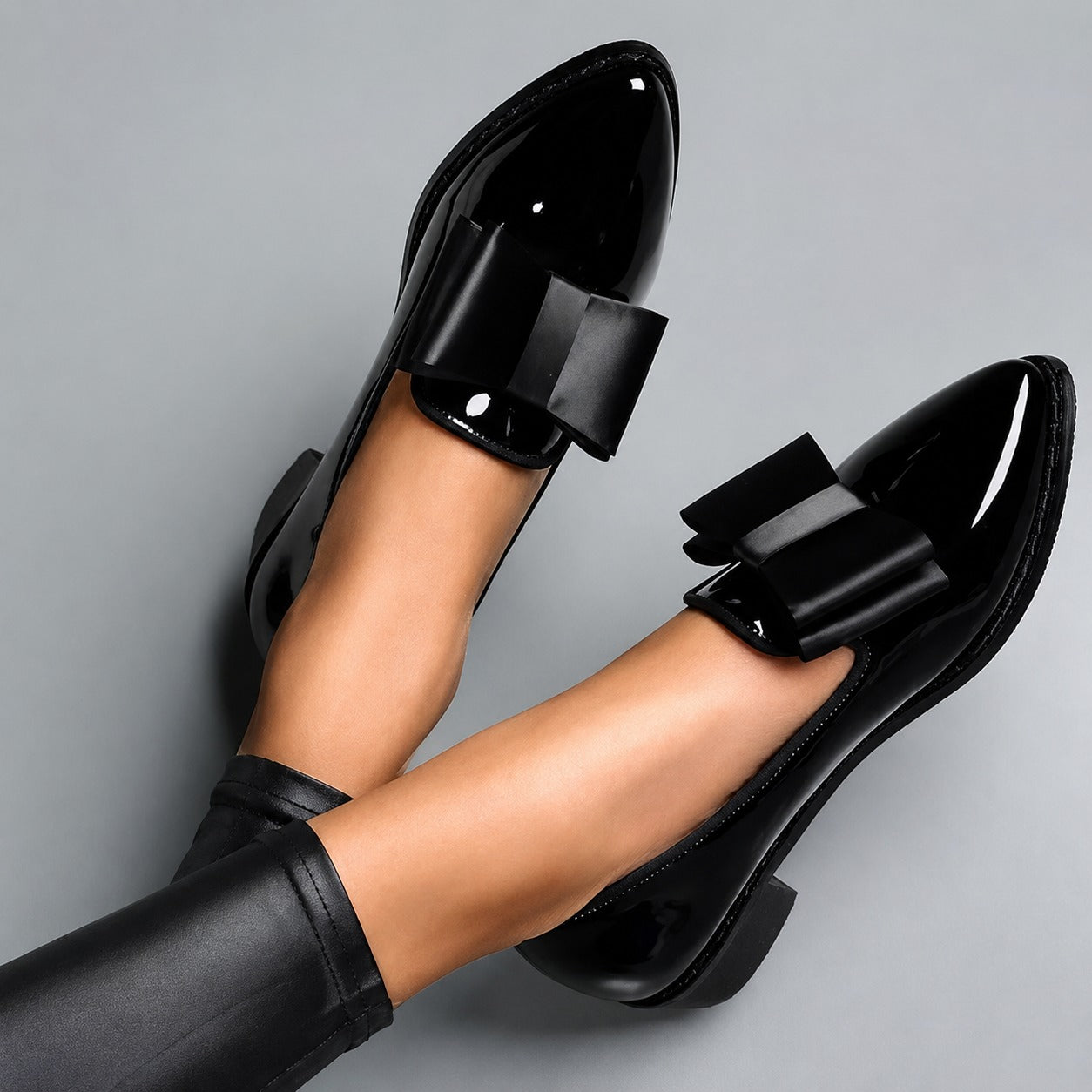 Rachel - Eleganckie buty z wstążką