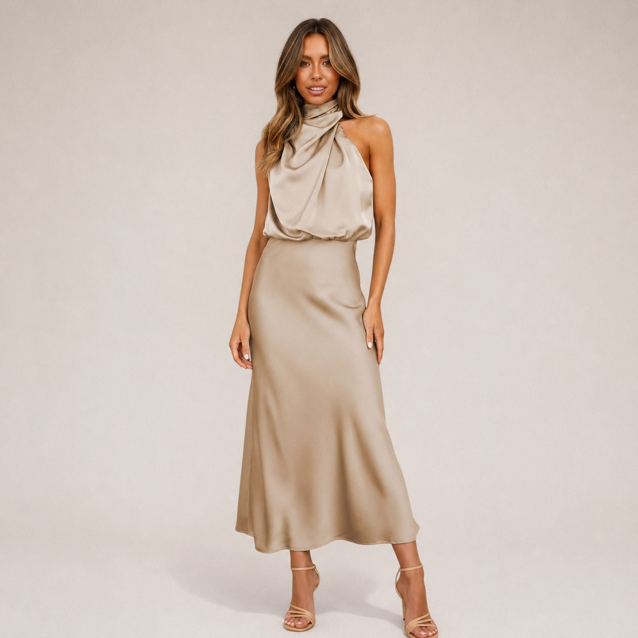 Lillie - Elegancka sukienka z dekoltem halter