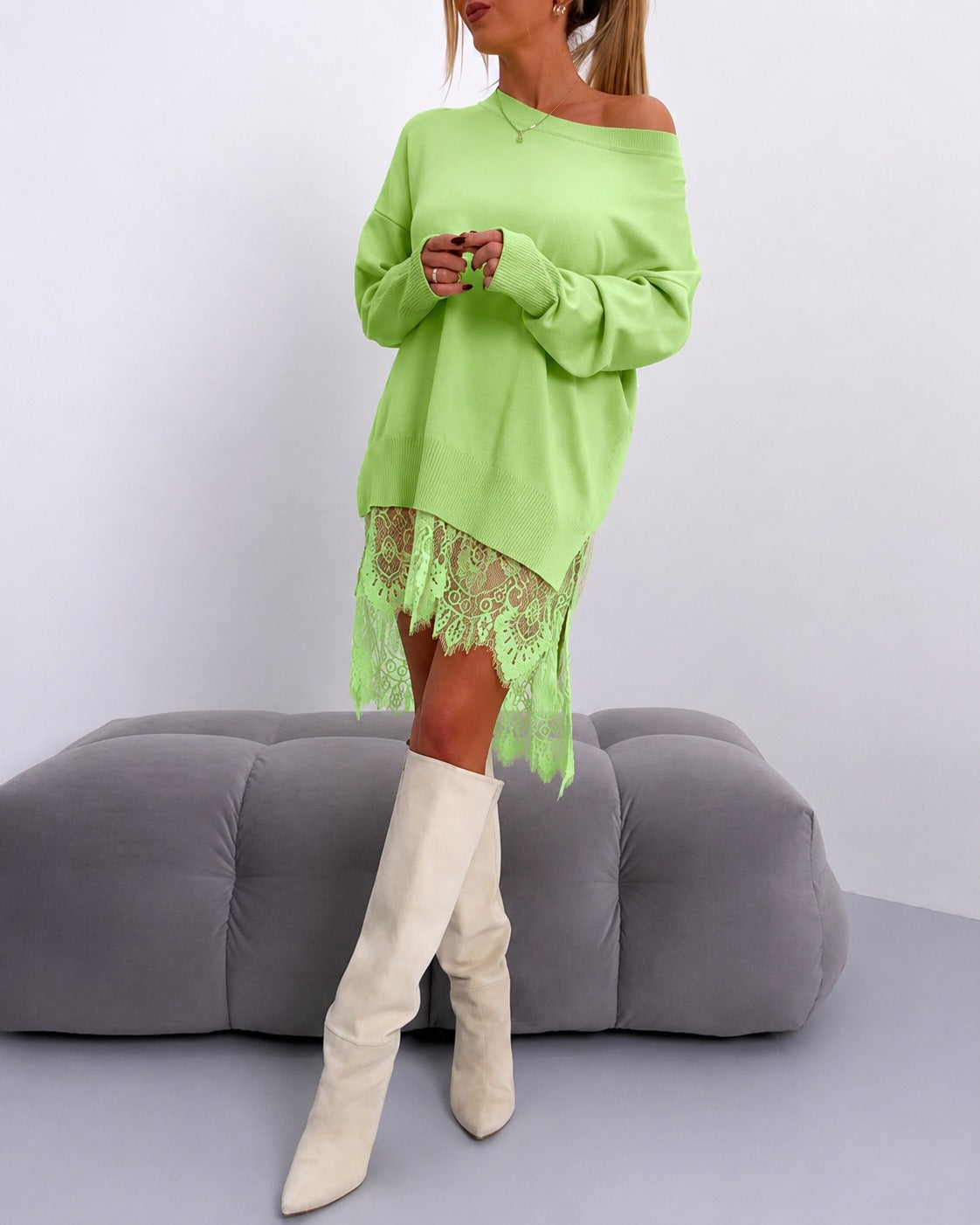 Eleanor - Elegancka Sukienka z Odkrytymi Ramionami
