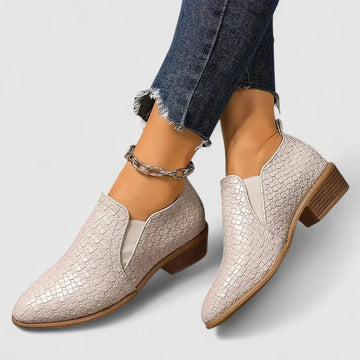 Ellie - Loafersy z ostrym noskiem i masywnym obcasem
