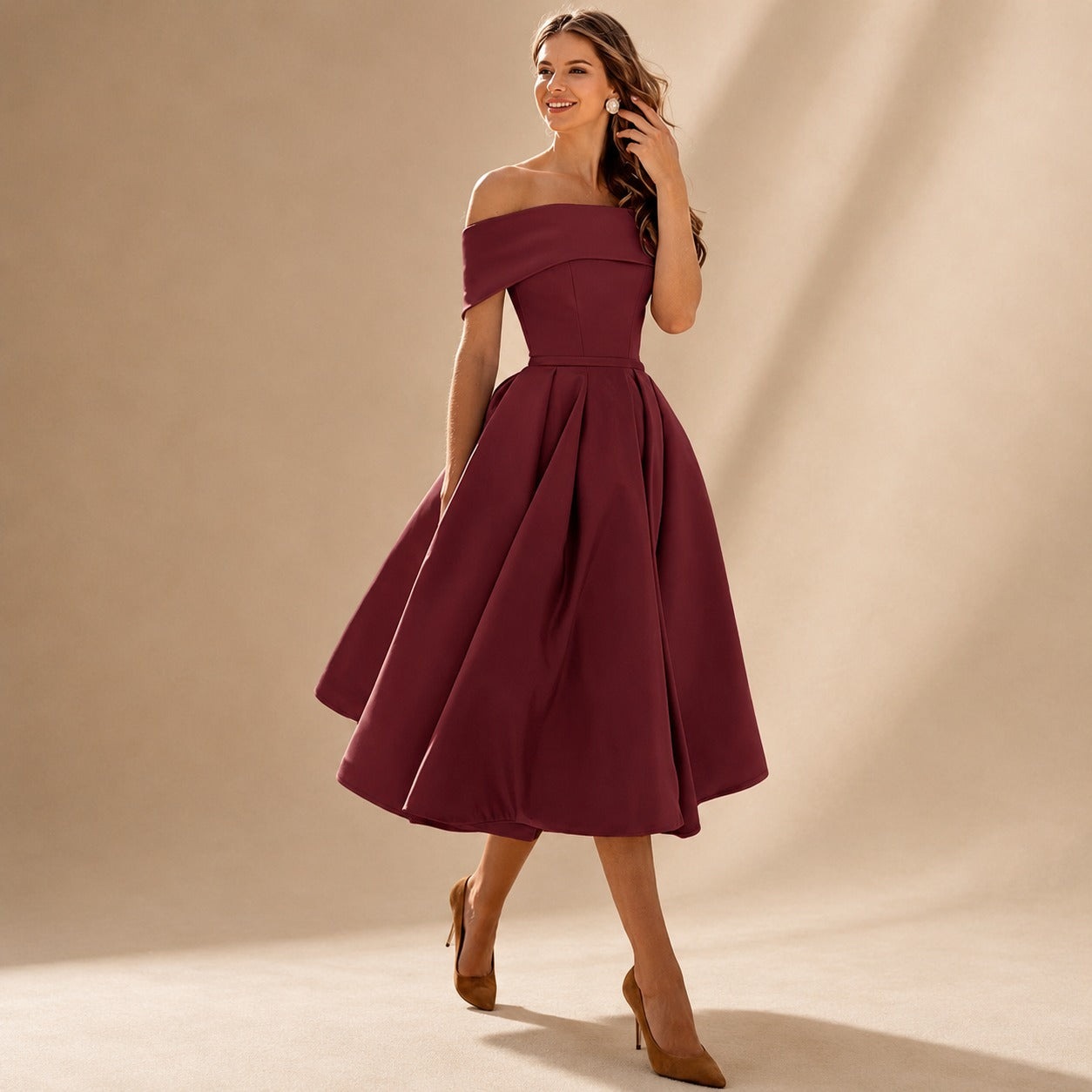 Erika - Elegancka Sukienka z Odkrytymi Ramionami