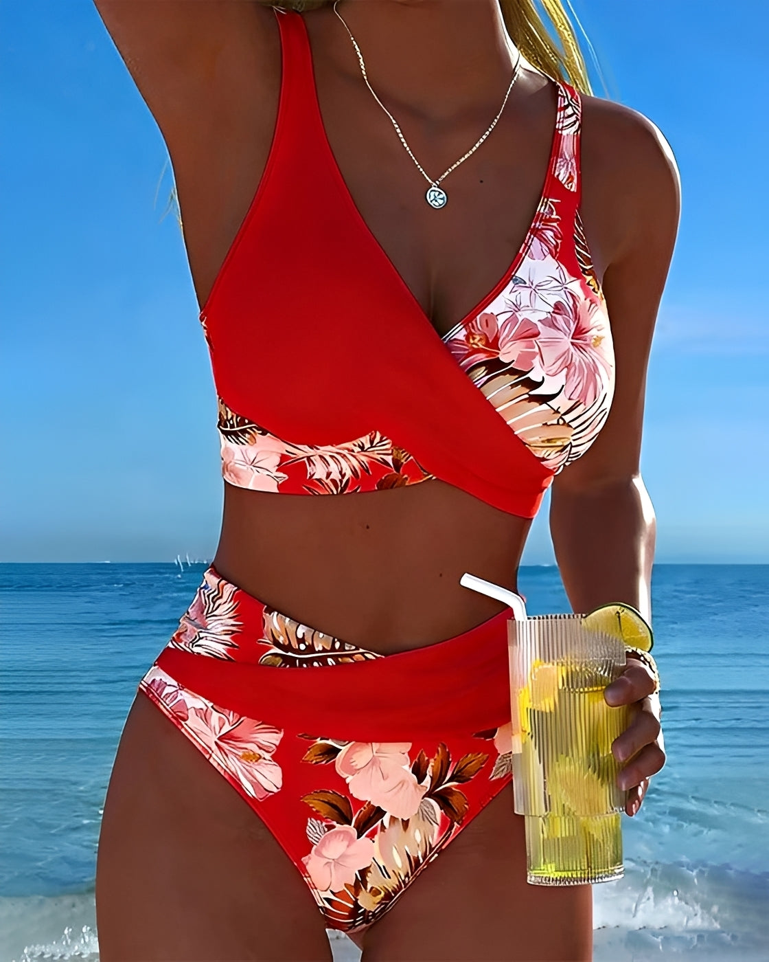 Eleri - Stylowe kwiatowe bikini