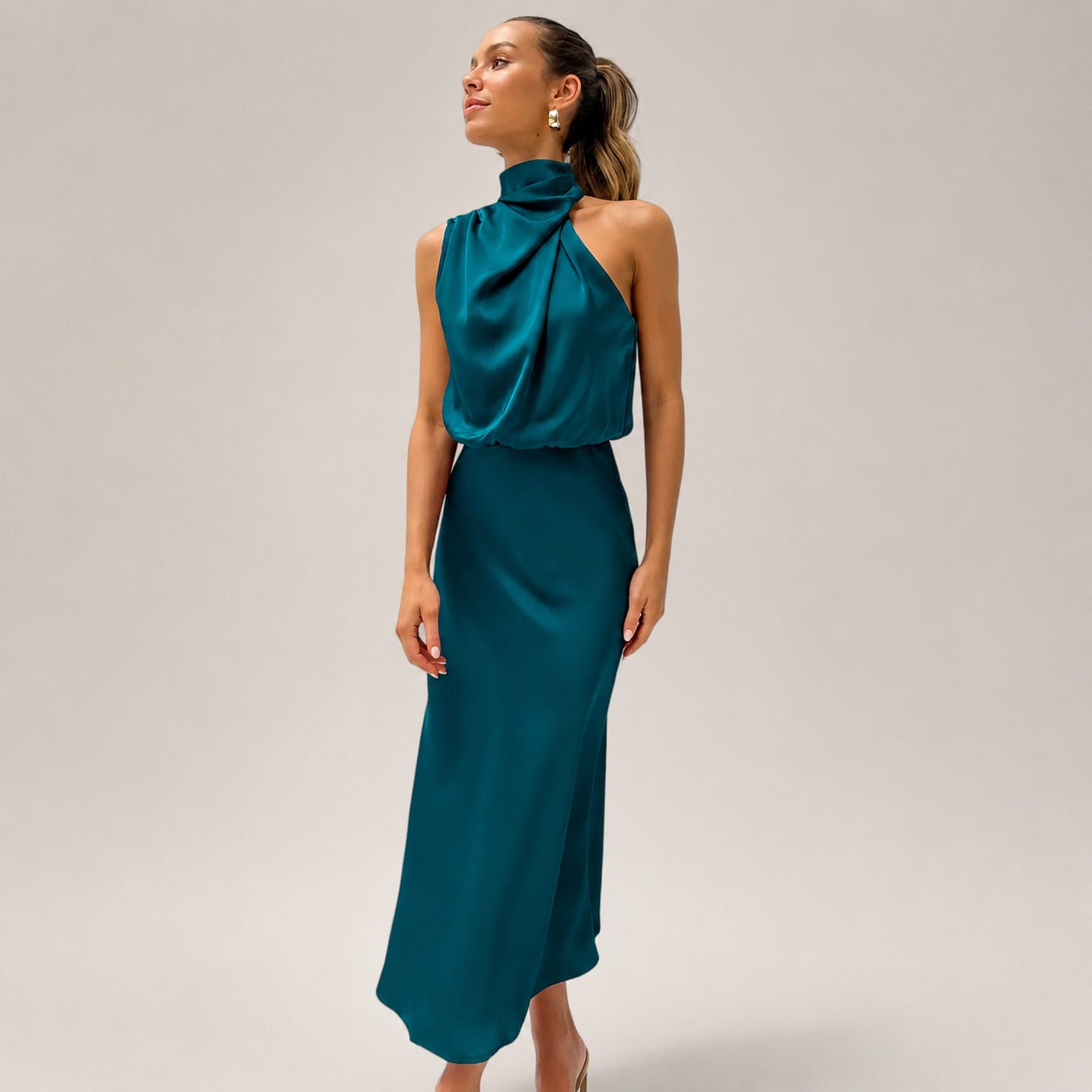 Lillie - Elegancka sukienka z dekoltem halter