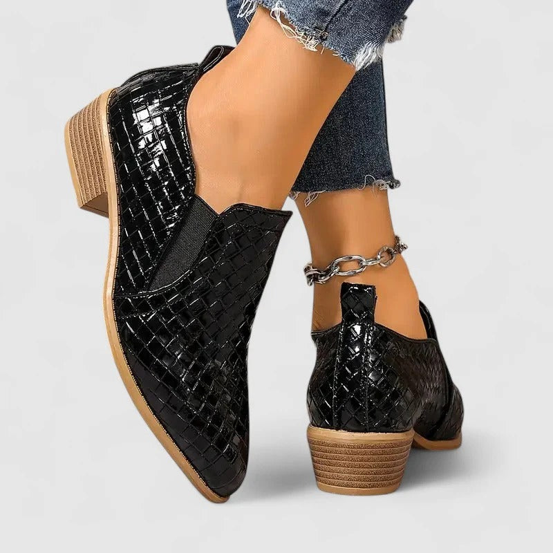 Ellie - Loafersy z ostrym noskiem i masywnym obcasem