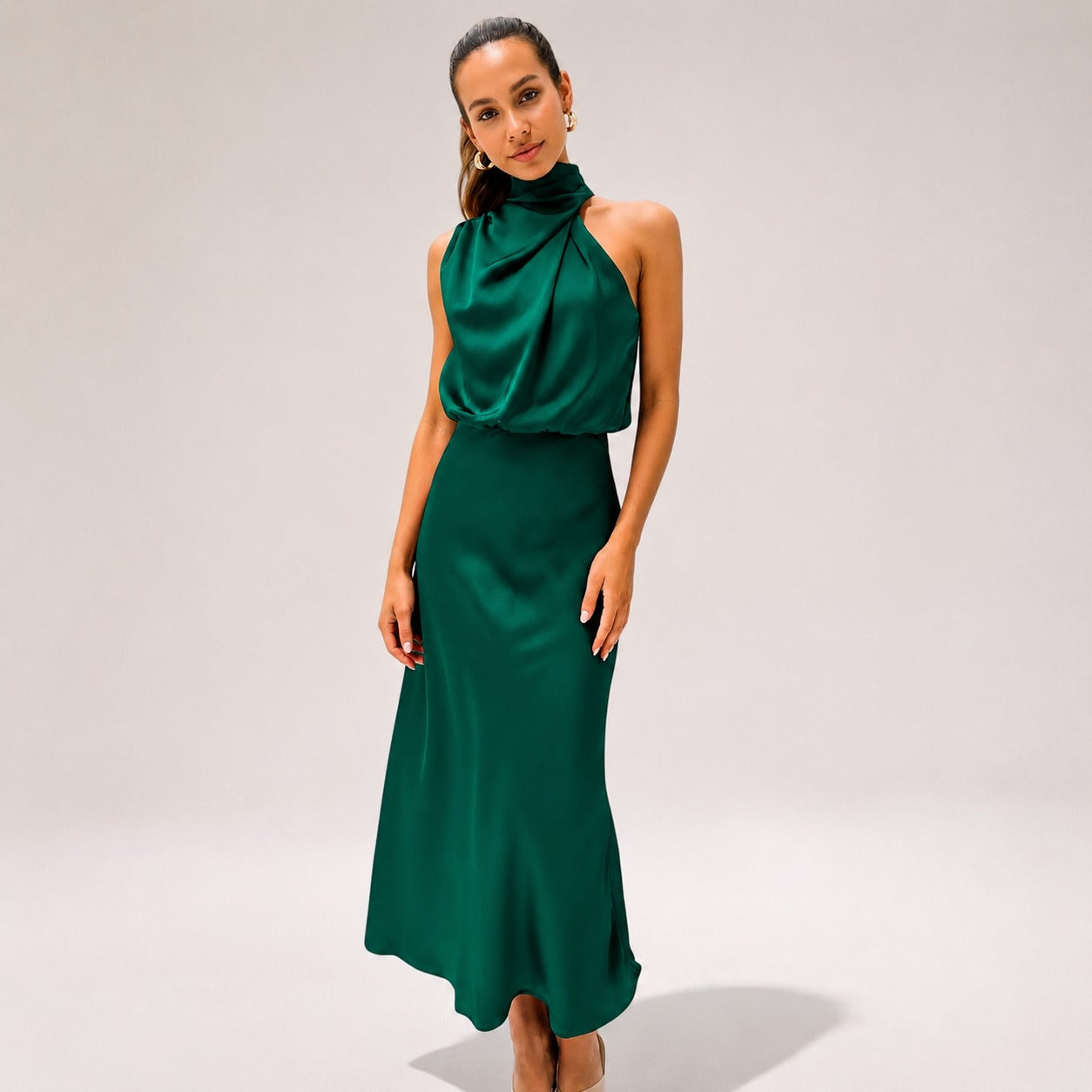 Lillie - Elegancka sukienka z dekoltem halter