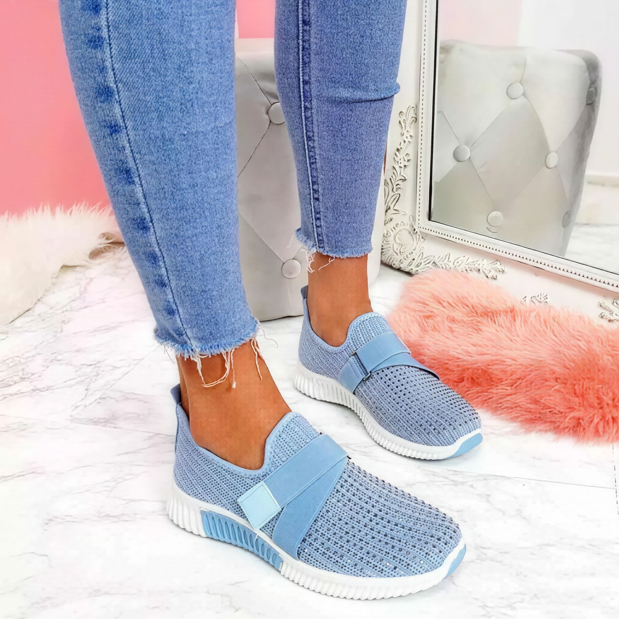 Kinsley - Łatwe do założenia sneakersy z kryształowymi wzorami
