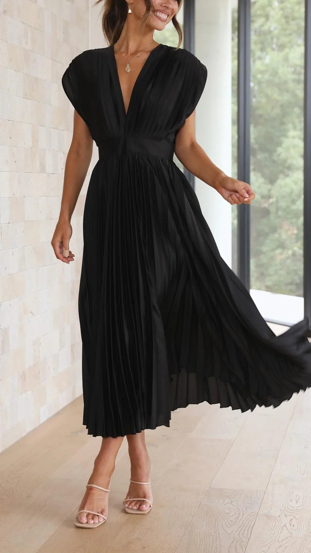 Maria – Elegancka sukienka plisowana dla kobiet