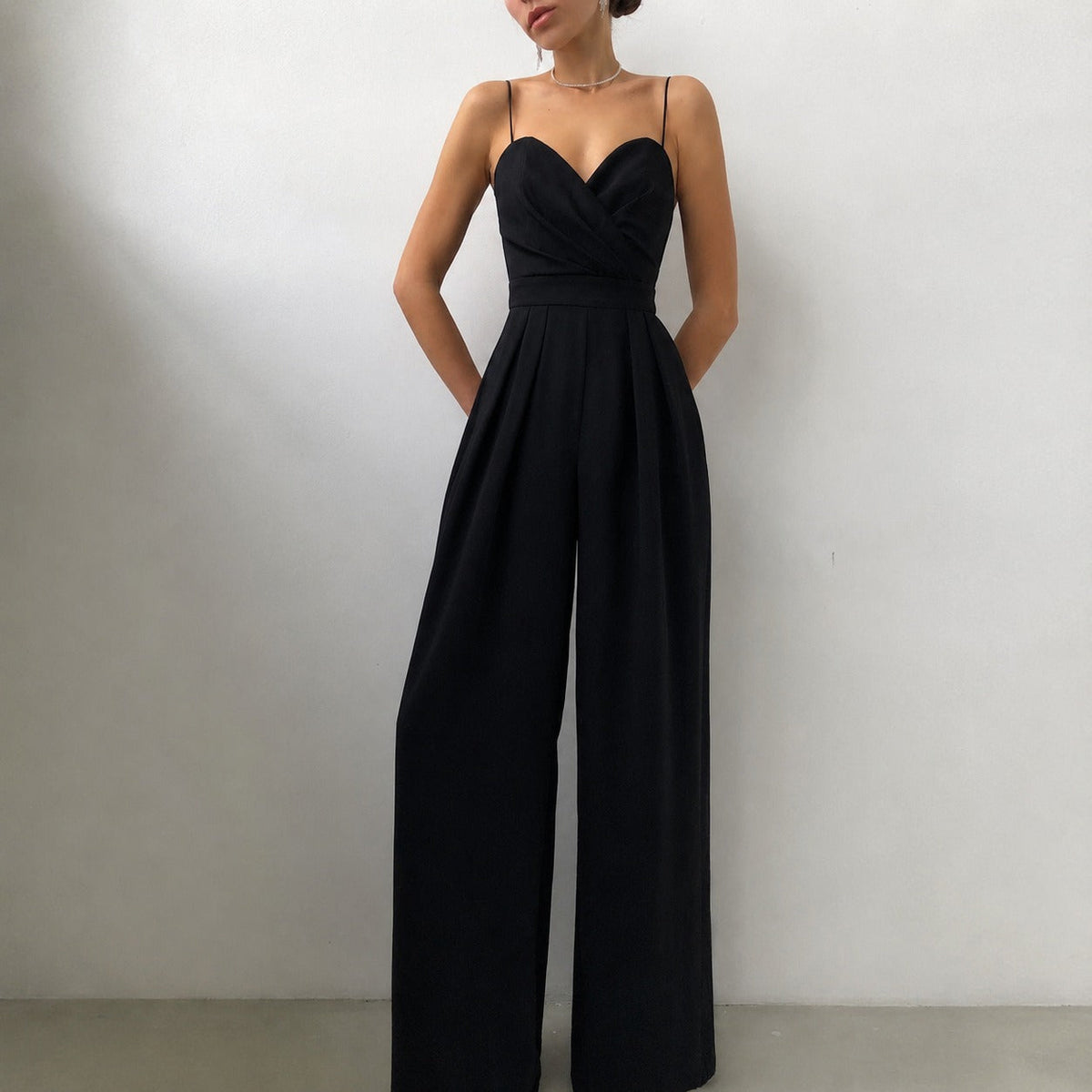 Becca - Elegancki kombinezon z wysokim stanem