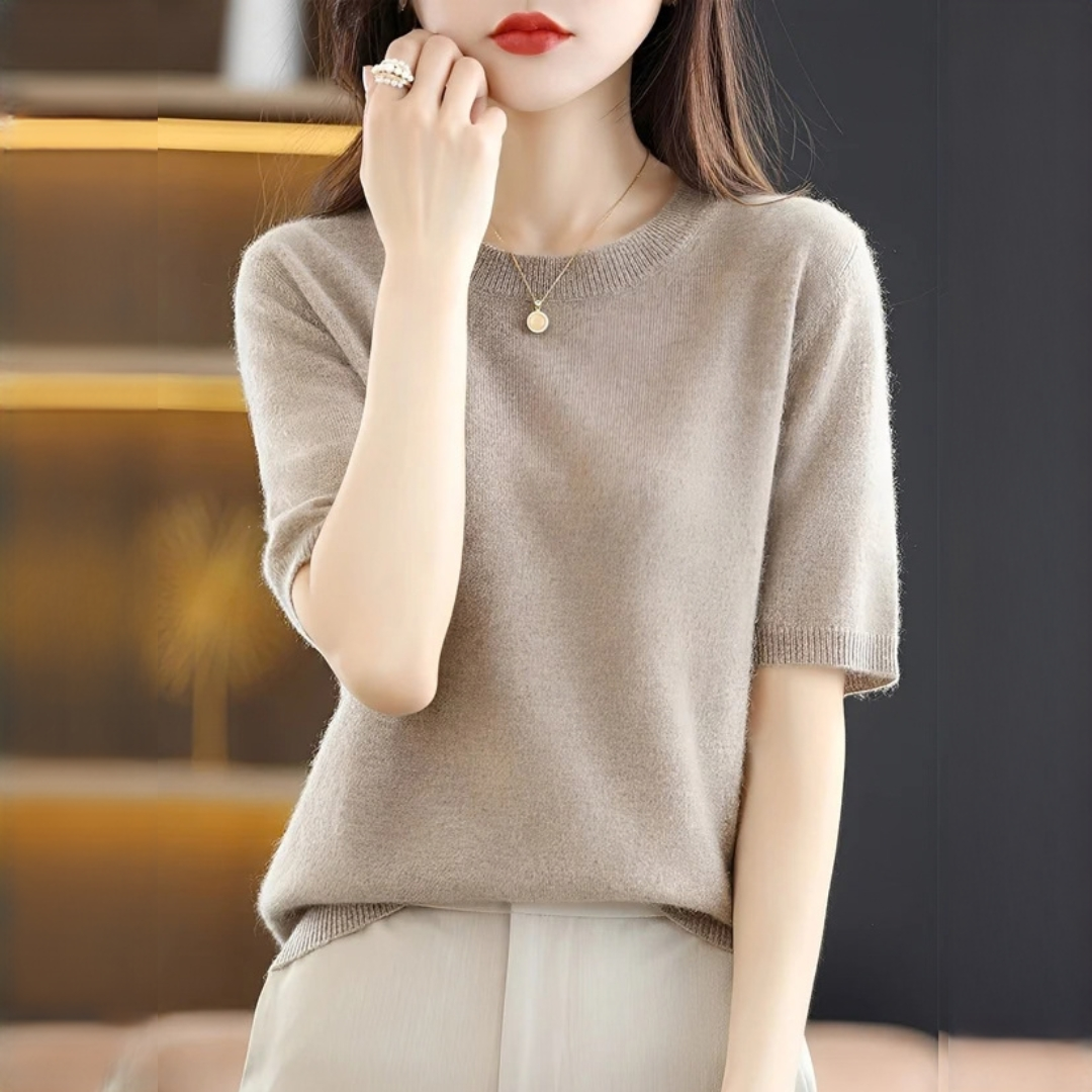 Blandine - Stylowy i delikatny T-shirt