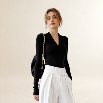 Bluzka damska długi rękaw V-neck regularny krój slim sylwetka