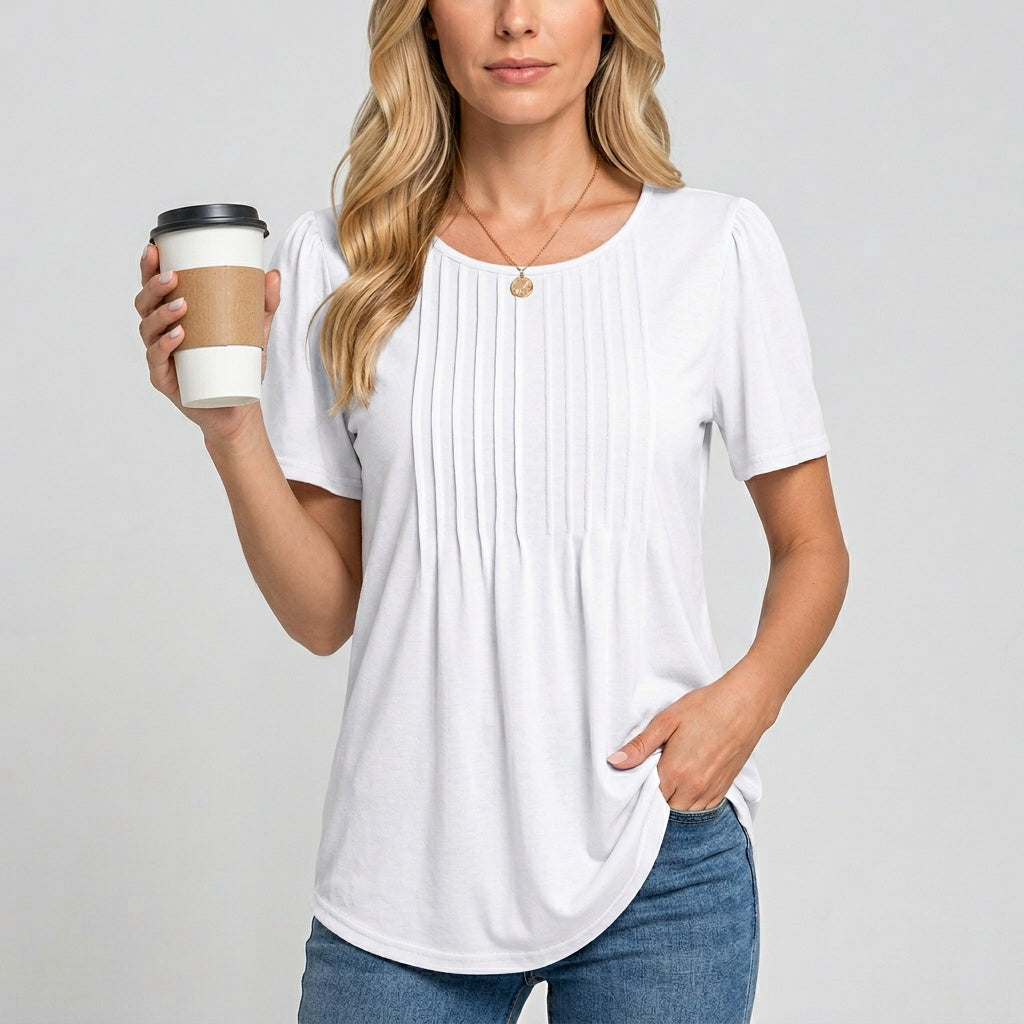 Damska T-shirt z krótkim rękawem i plisowanym detalem - luźny krój
