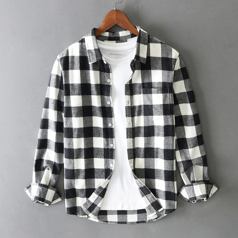 Męska koszula w kratę z button-down i kieszenią na piersi - regularny krój