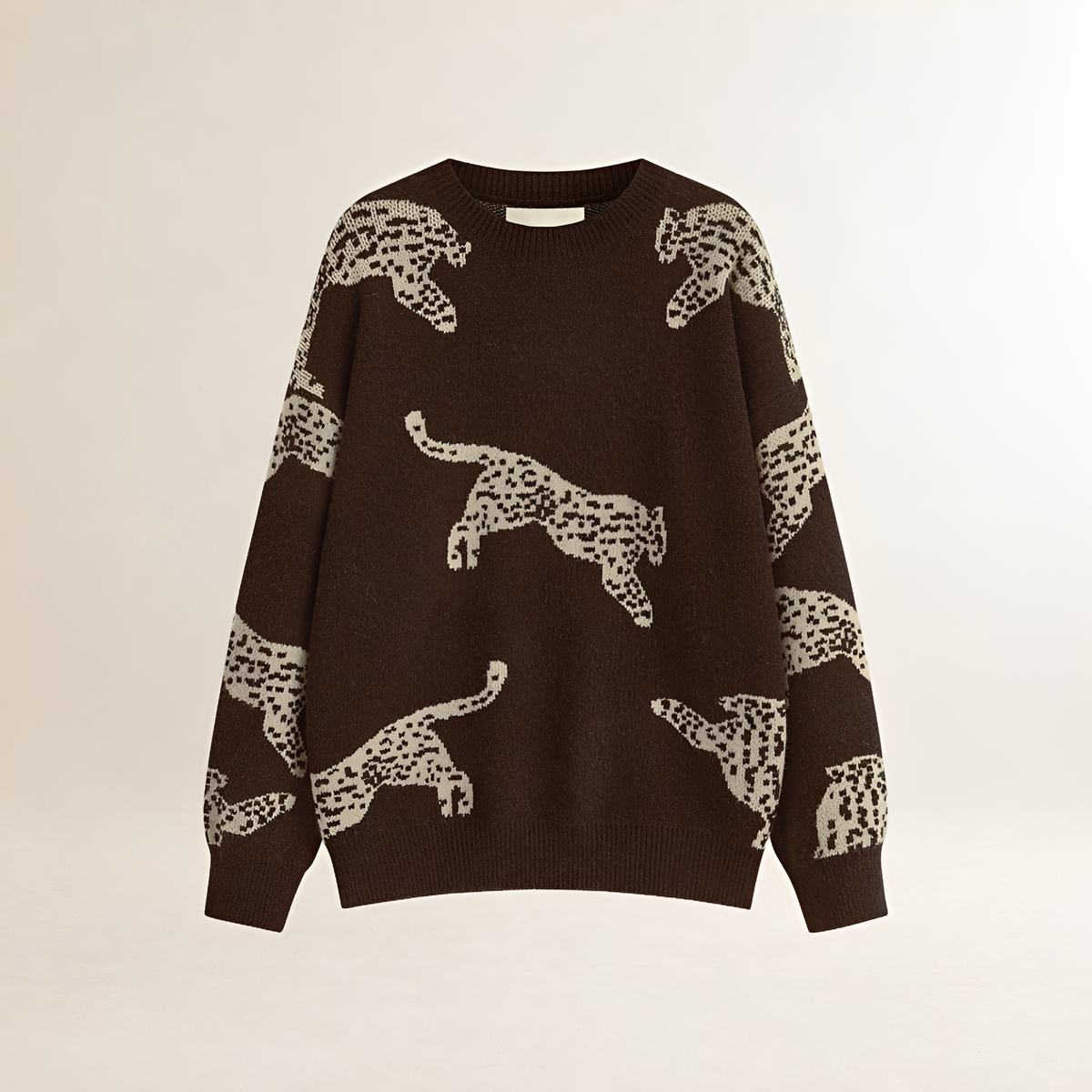 Sweter damski z wysokim kołnierzem i wzorem leopard print regular fit