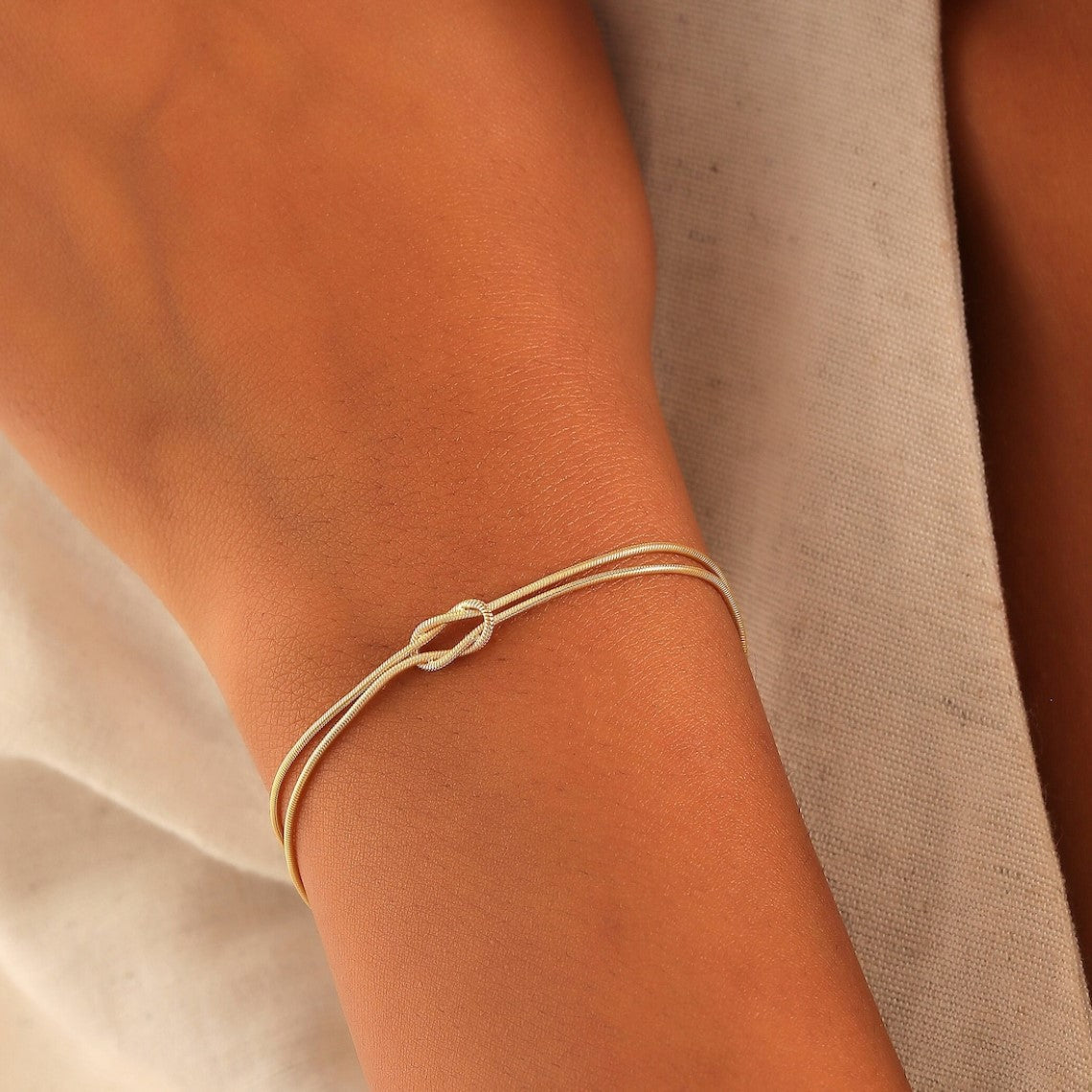 Pulsera węzłów - Pulsera węzłów z łańcuchem węża