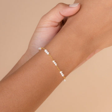 Hailey – Pulsera z pereł z stacjami