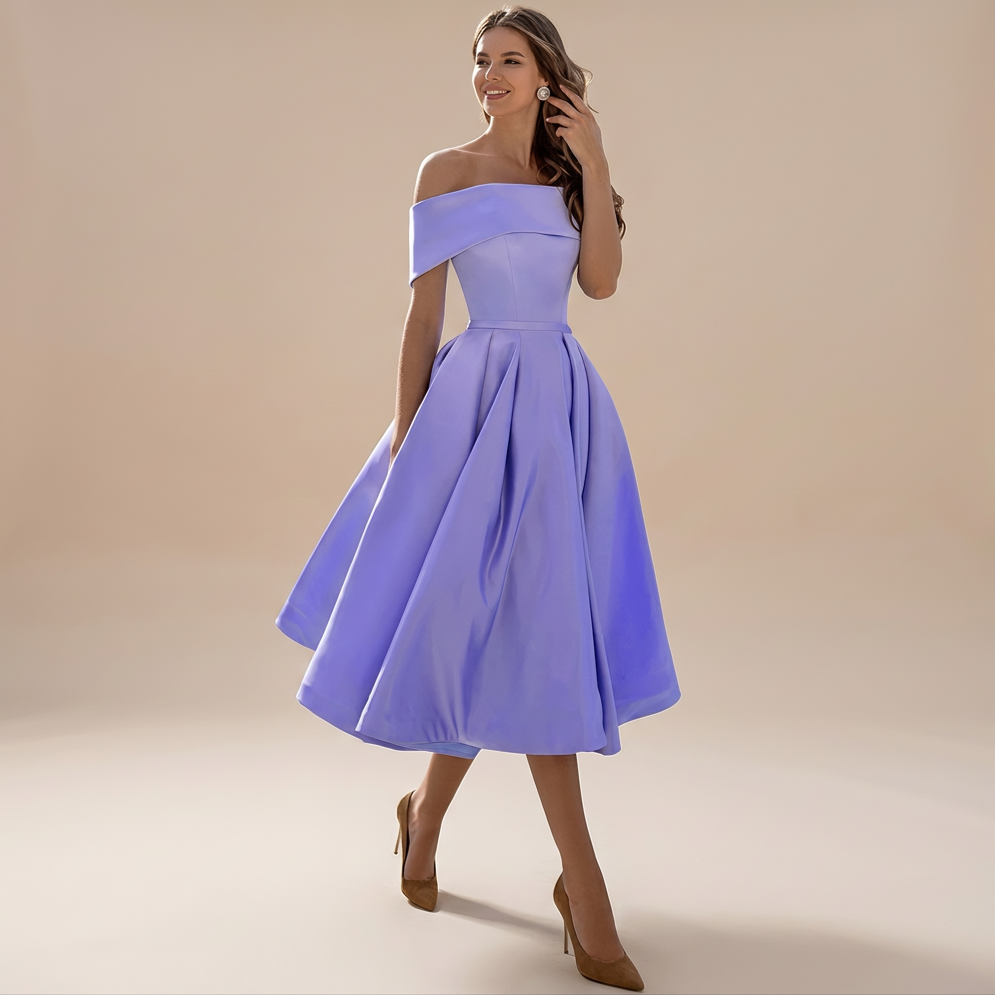 Erika - Elegancka Sukienka z Odkrytymi Ramionami