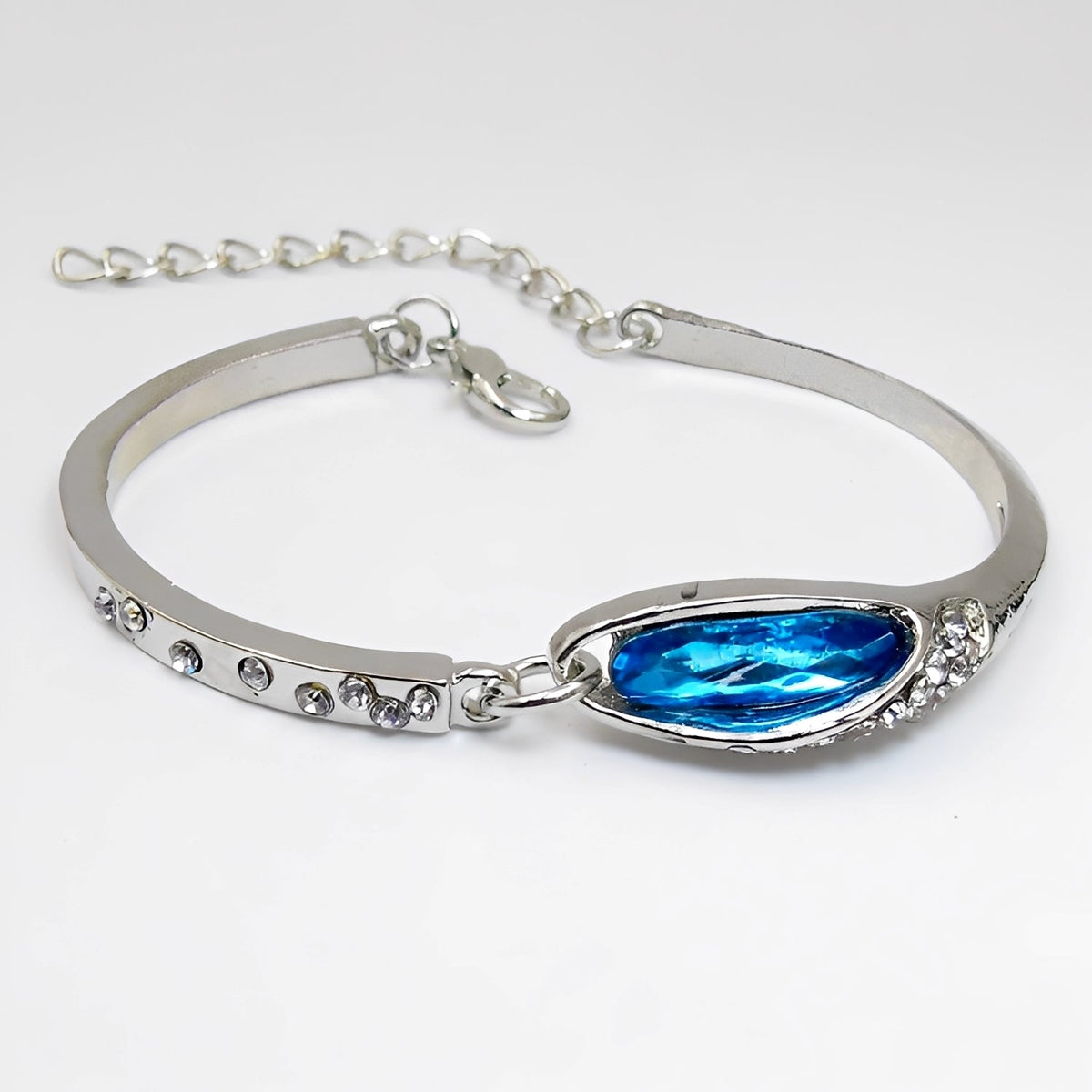 Miku – Pulsera elegancka ozdobiona szafirami
