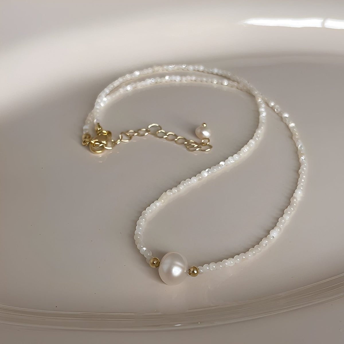 Claire – Elegancki kolczyk z perłami