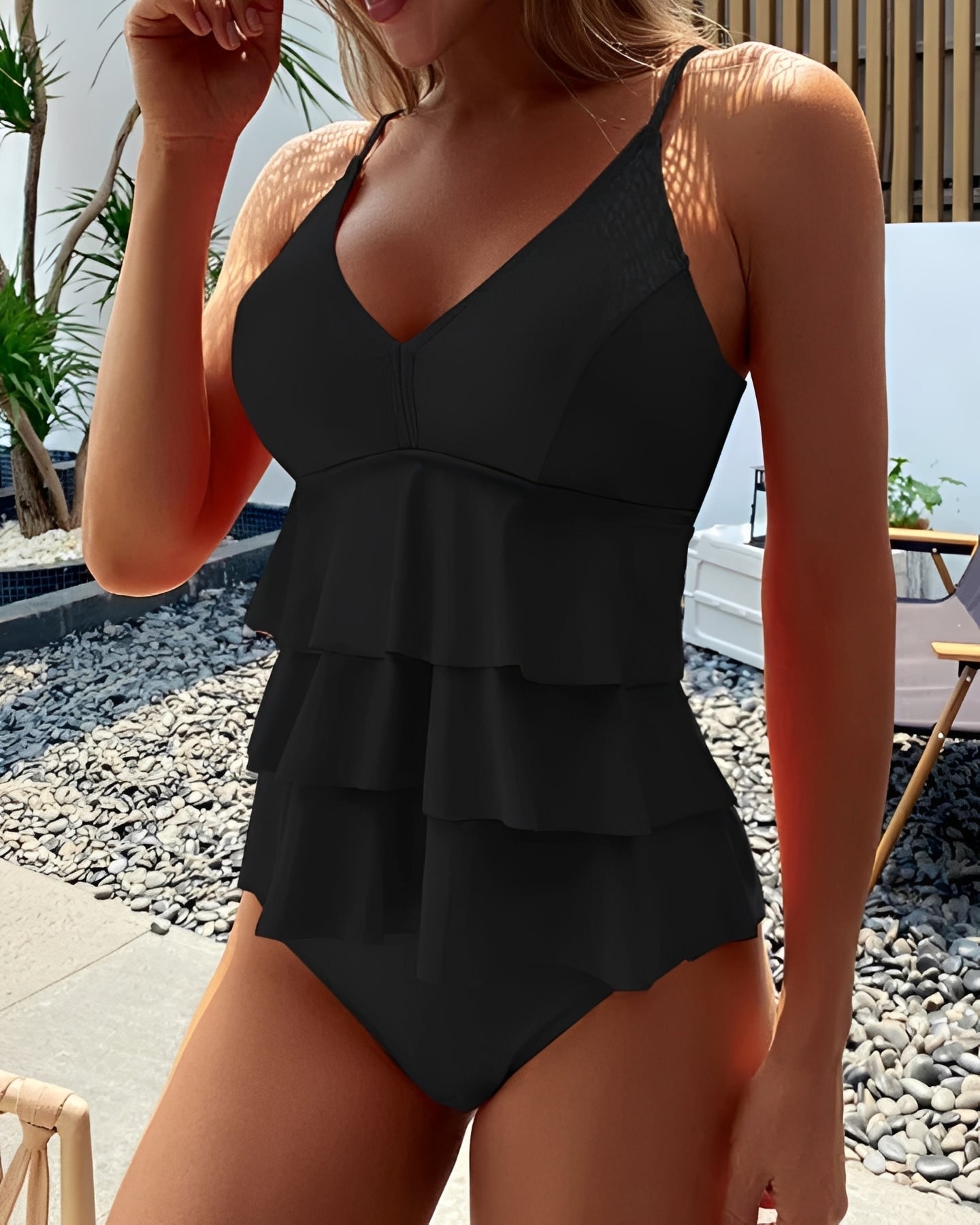 Lauren - Stylowy kostium kąpielowy z falbanką